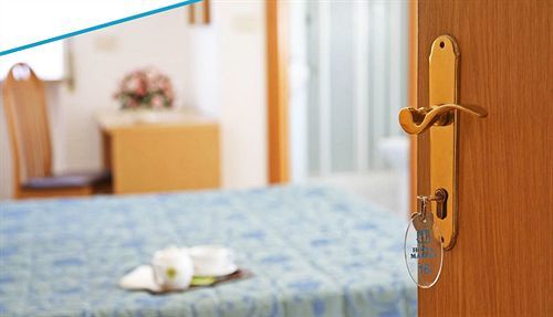 Hotel Marina バルドリーノ エクステリア 写真